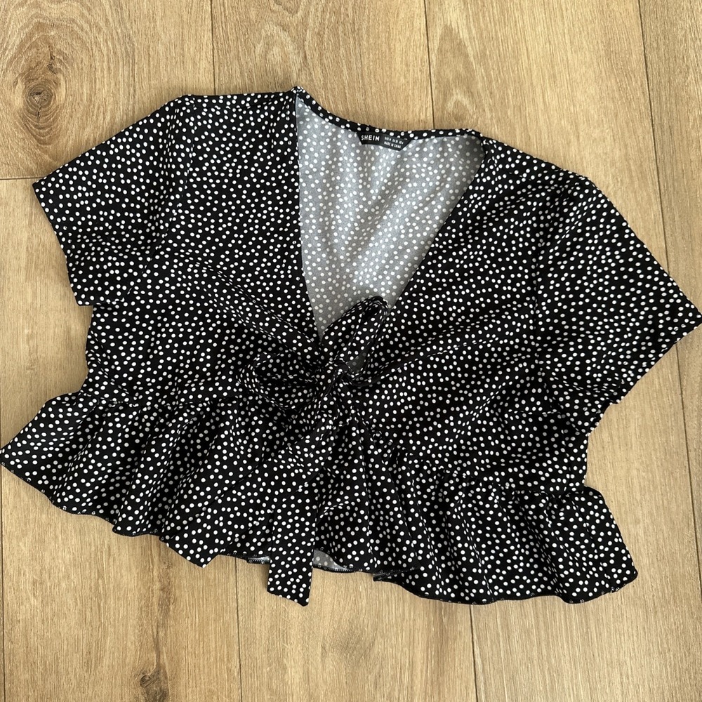 Shein Black White Polka Dot Tie Front Ruffle Crop Top Short Sleeve Boho Medium